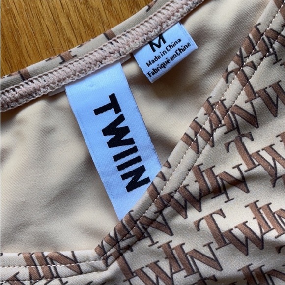 TWIIN Ego Bikini Bandeau Top V Cut Bottom Medium - Picture 8 of 10